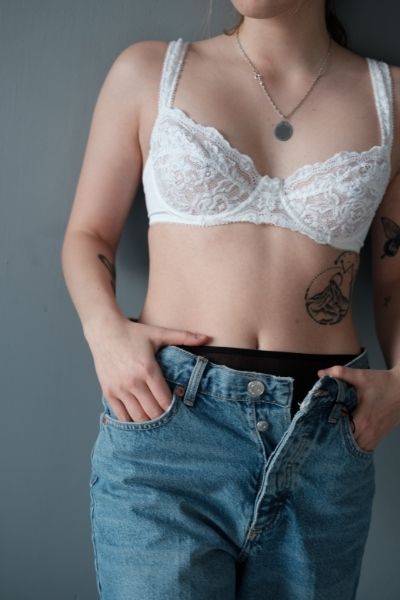 Le soutien-gorge corbeille