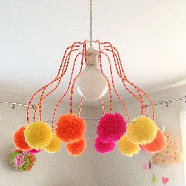 Abat-jour en pompons