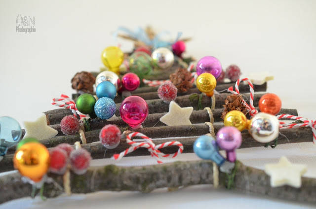 Sapin de Noel avec des branches d'arbre