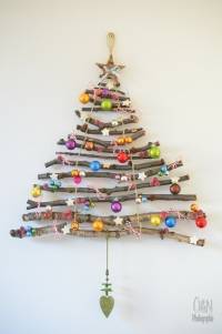 Sapin de Noel avec des branches d'arbre