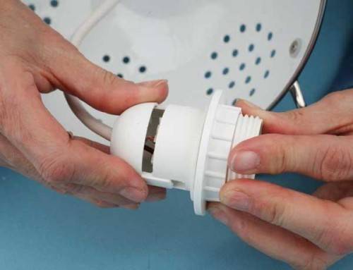 Transformer une passoire en lampe de cuisine