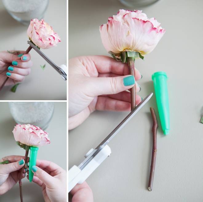 Décoration avec des fleurs fraîches dans le sable