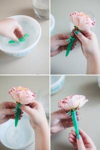 Décoration avec des fleurs fraîches dans le sable