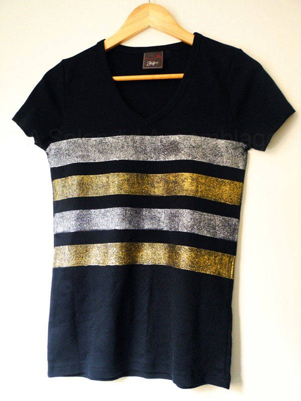 T-shirt avec des bandes pailletées