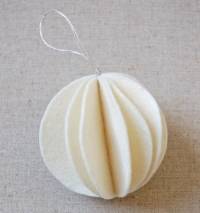 Boules décoratives en feutrine