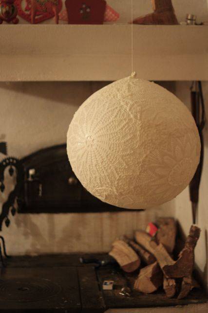 Transformer des napperons en luminaire