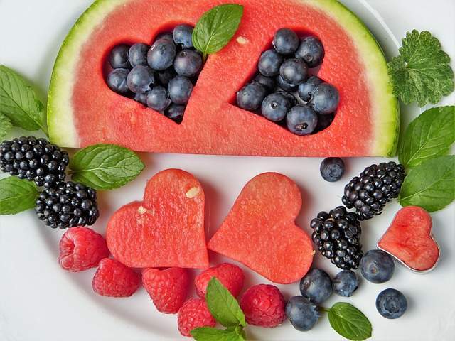 pastèque et fruits frais pour éviter les perturbateurs endocriniens