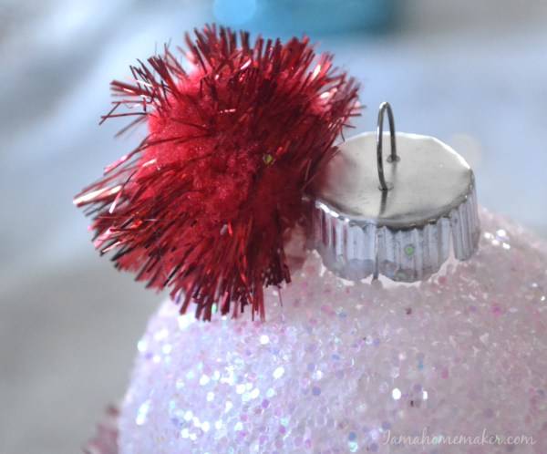 Cupcakes en Forme de Boules de Noël : Gourmandises Festives