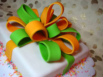 Gâteau de fête rouge et vert