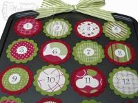 Calendrier de l'Avent dans un moule à muffins