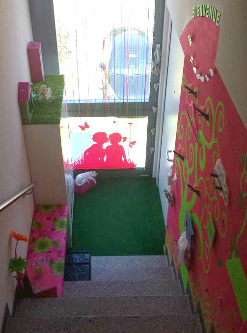 Aménagement et décoration d'une entrée avec escalier