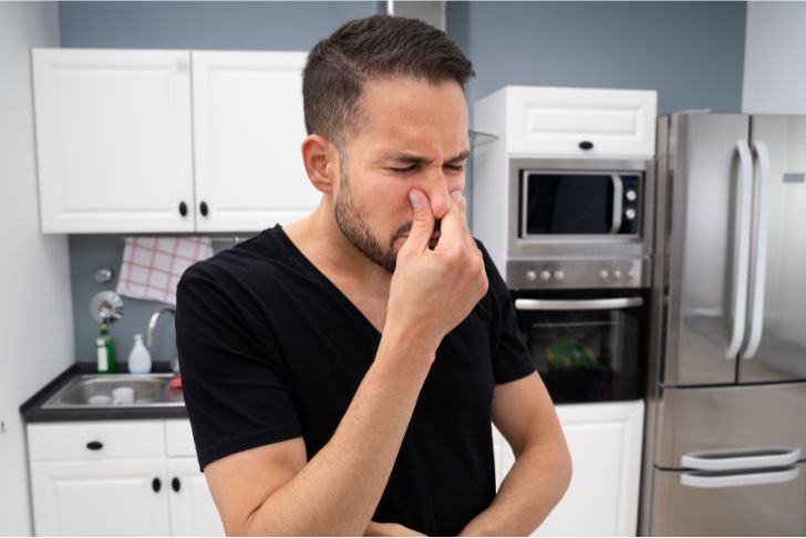 Comment éliminer les mauvaises odeurs de cuisine rapidement?