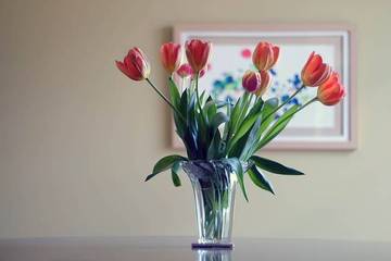 Personnaliser un vase avec une feuille de bois