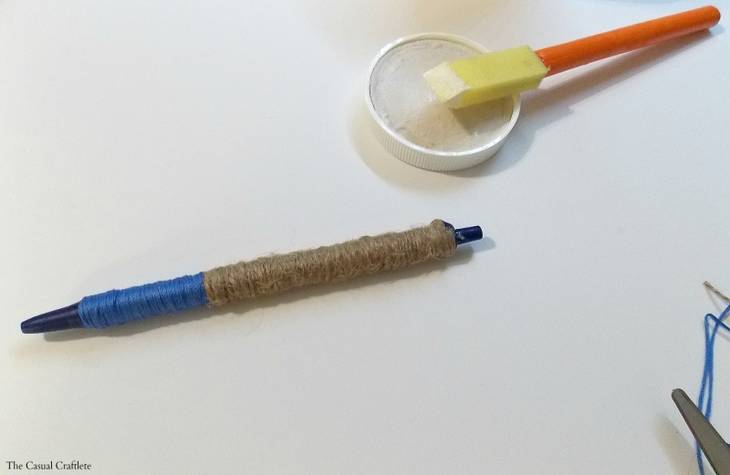 Stylo à pompon