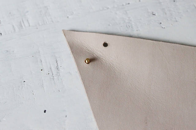 Rangement en cuir pour bijoux