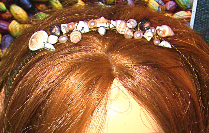 Bijoux et accessoires avec des coquillages
