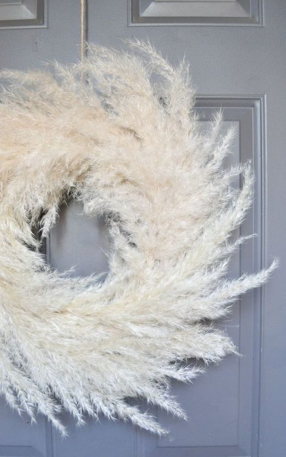 Une couronne avec des herbes de la Pampa