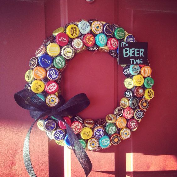 Une couronne à base de bouchons de bière