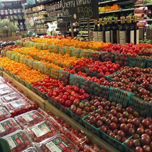 Un bel étalage de tomates