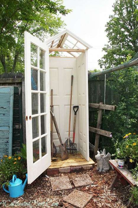 Faites un petit cabanon de stockage pour les outils de jardinage