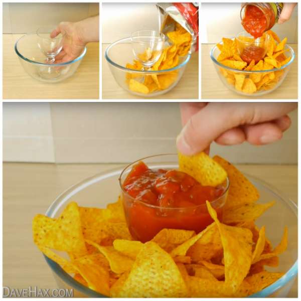 Manger des chips et leur sauce à trempette dans un seul bol