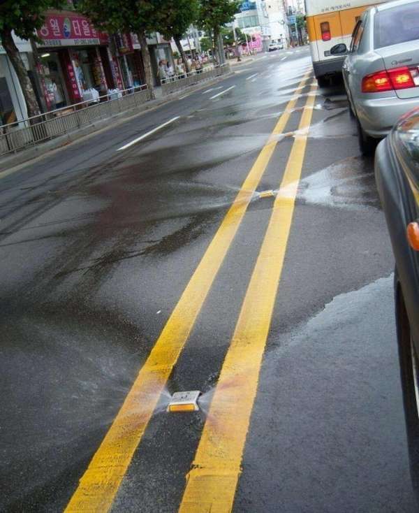 C'est comme ça qu'ils nettoient les routes en Corée