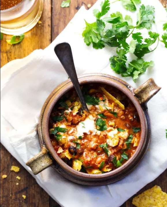 Chili épicé à la dinde et aux anchois