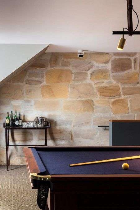 Transformez votre cave en salle de billard pour vous détendre