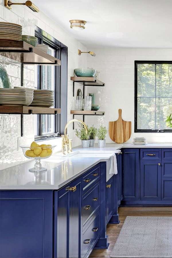 Peignez vos meubles de cuisine avec une couleur vive