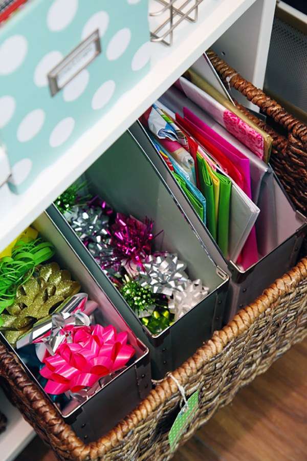 Une station pour papier cadeaux