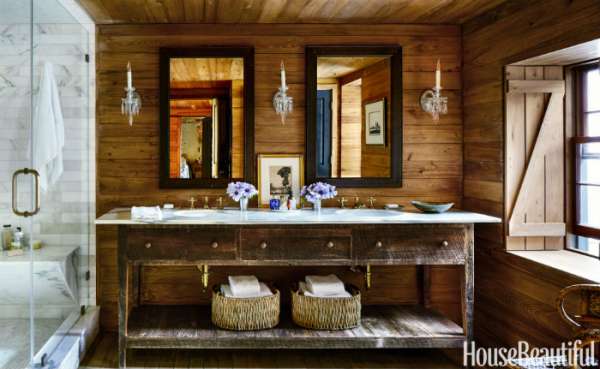 Une salle de bain toute en bois