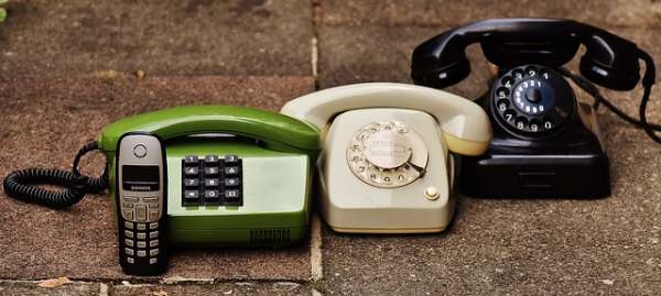 Les vieux téléphones