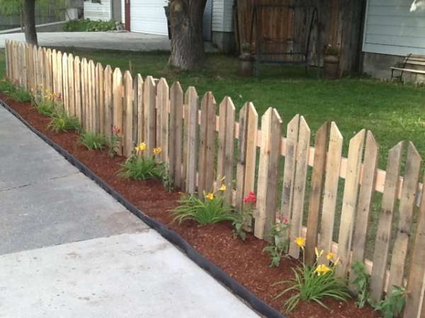 Une clôture simple pour délimiter le jardin