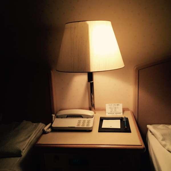 Dans un hôtel au Japon