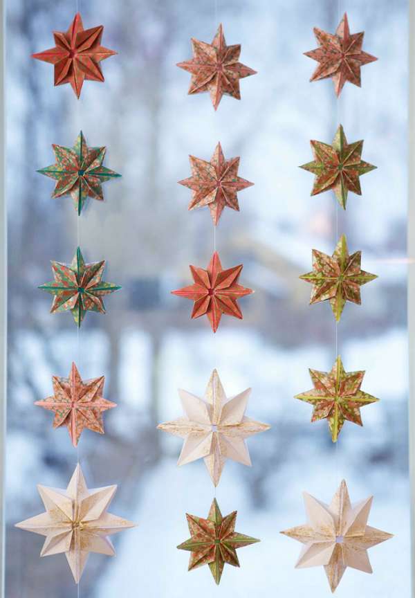 Un rideau d'étoiles en origami