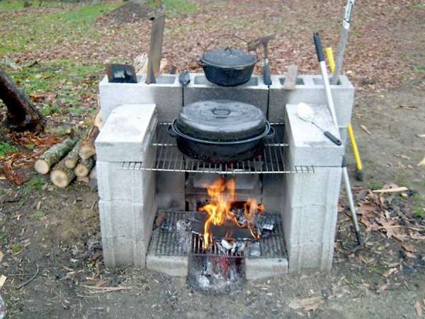 Barbecue ou foyer extérieur démontable et transpotable