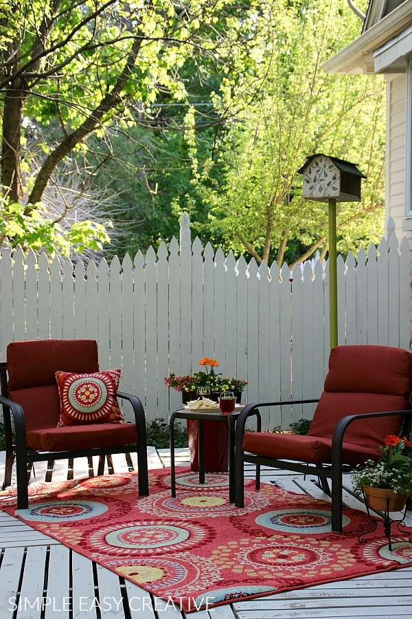 Une terrasse DIY en palette pour votre jardin