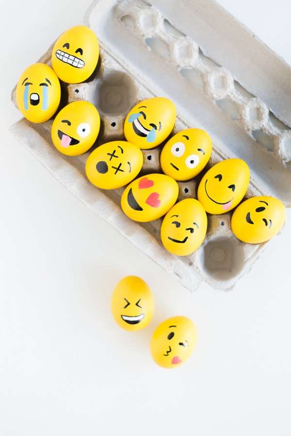Des œufs avec des visages d'émoticônes, les enfants vont adorer