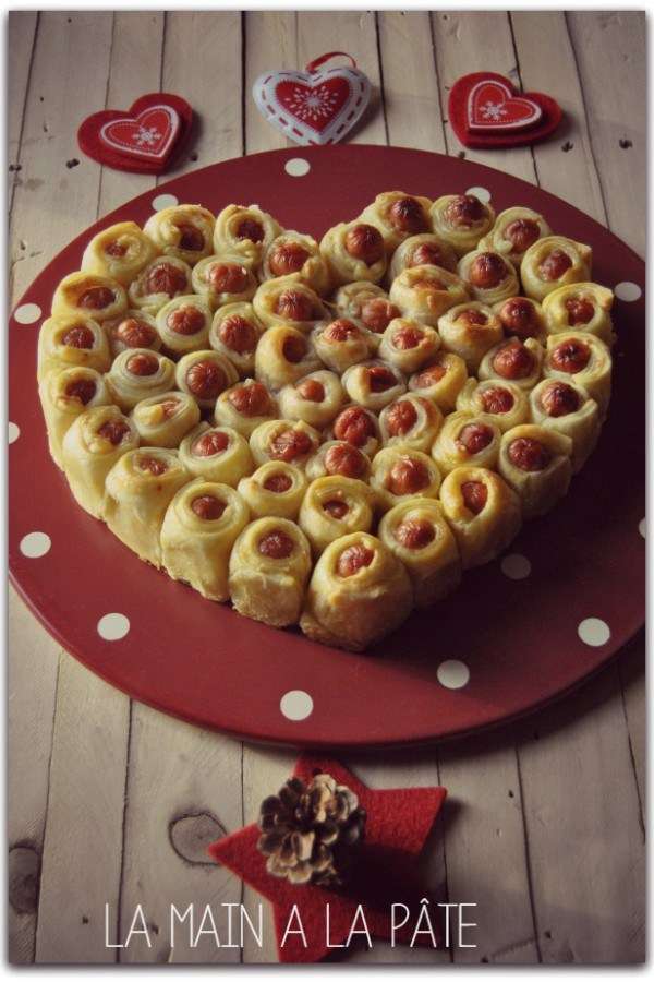Cœur feuilleté de petites saucisses