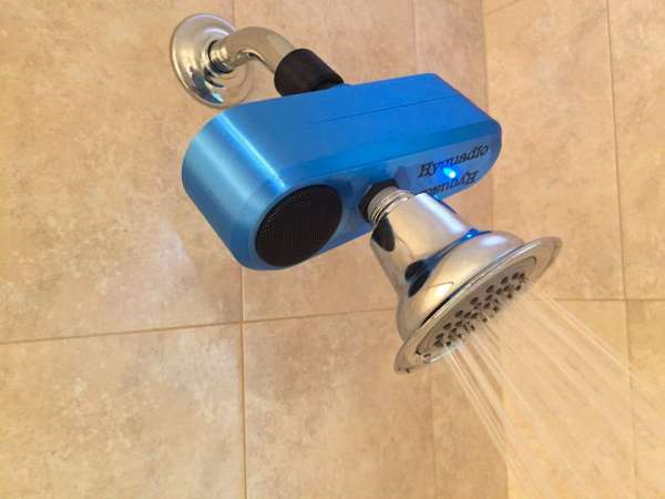 Un haut-parleur bluetooth hydraulique parfait pour la douche