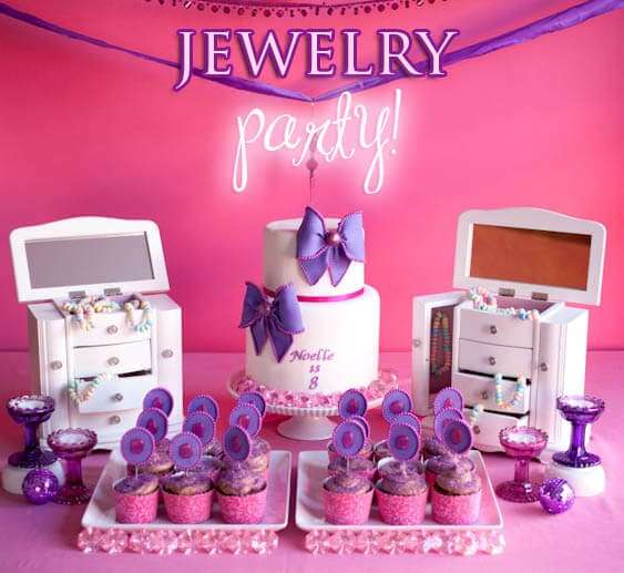 Une fête d'anniversaire avec des bijoux en bonbons