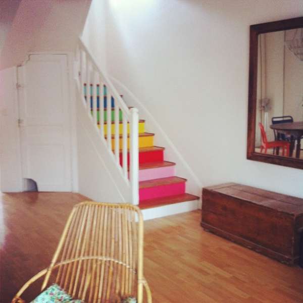 Un escalier en couleurs