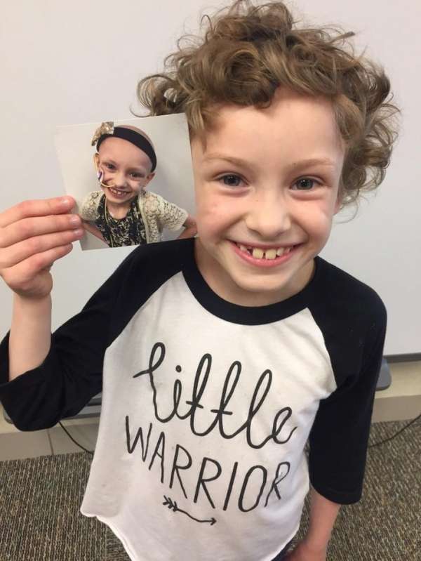Cette petite a vaincu sa bataille contre le cancer