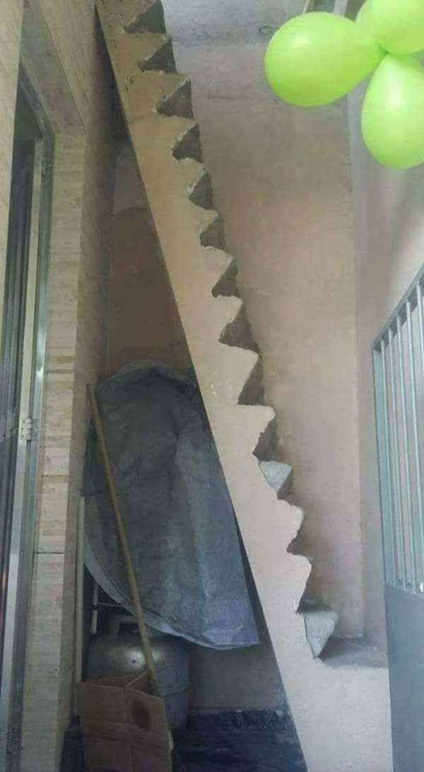 Des escaliers anti-gravité