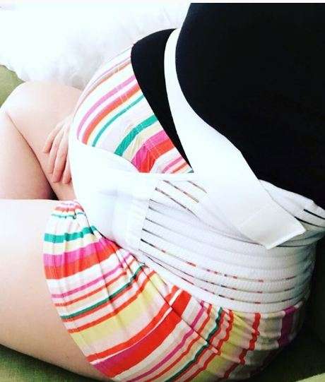 Utilisez une ceinture de grossesse pour diminuer vos douleurs de dos