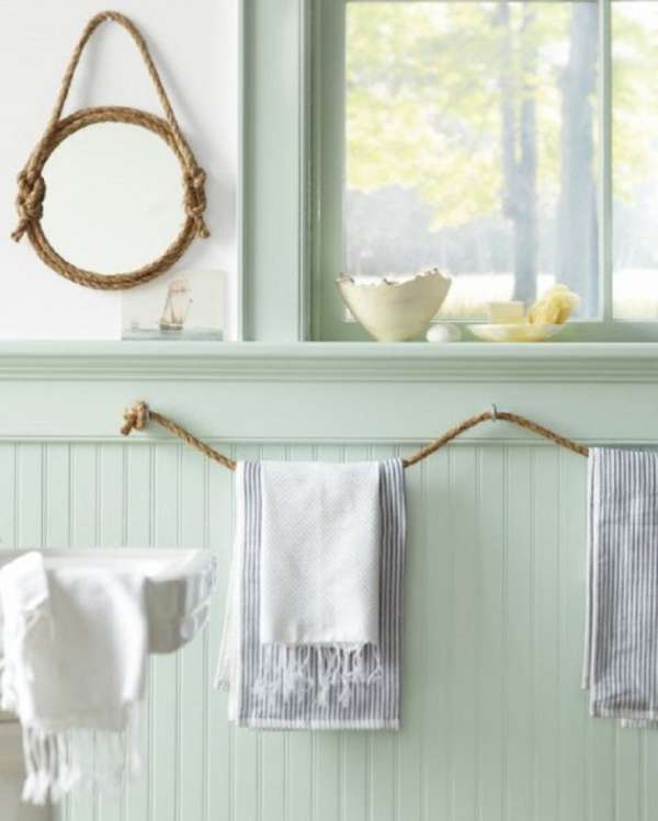 Une corde pour les serviettes de bain