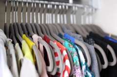17 indispensables qu'une femme doit absolument avoir dans sa garde-robe
