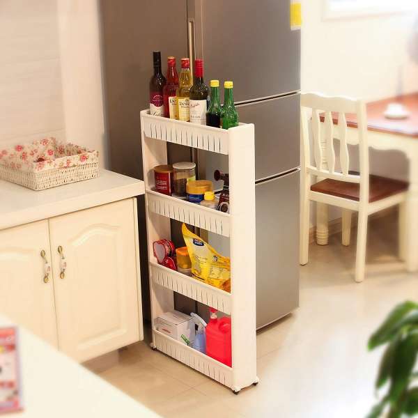 Une étagère de rangement coulissante à mettre à côté du frigo pour les aliments non réfrigérés