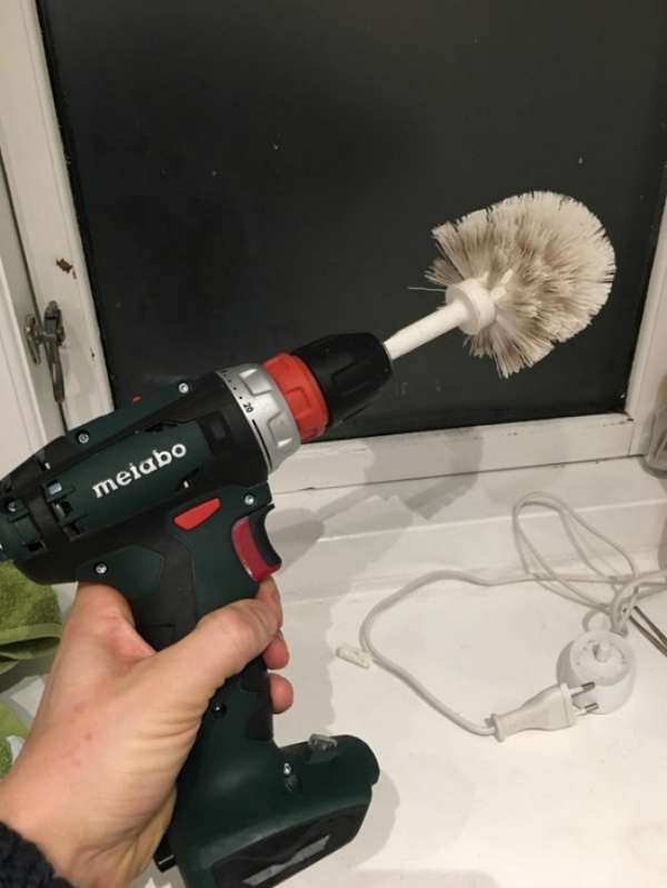 Idée ingénieuse pour nettoyer la faïence de la salle de bain