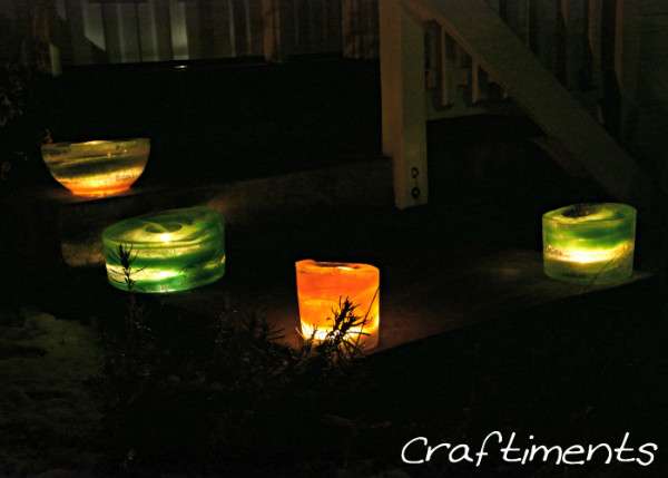 Des lanternes avec de la glace
